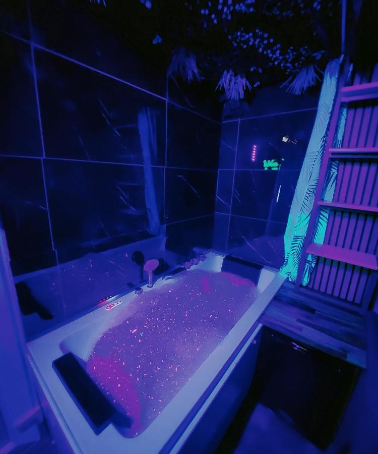 Jungle House Avec Jacuzzi A 10 Min De Disneyland -Taille Chambre- Conde-Sainte-Libiaire Ngoại thất bức ảnh