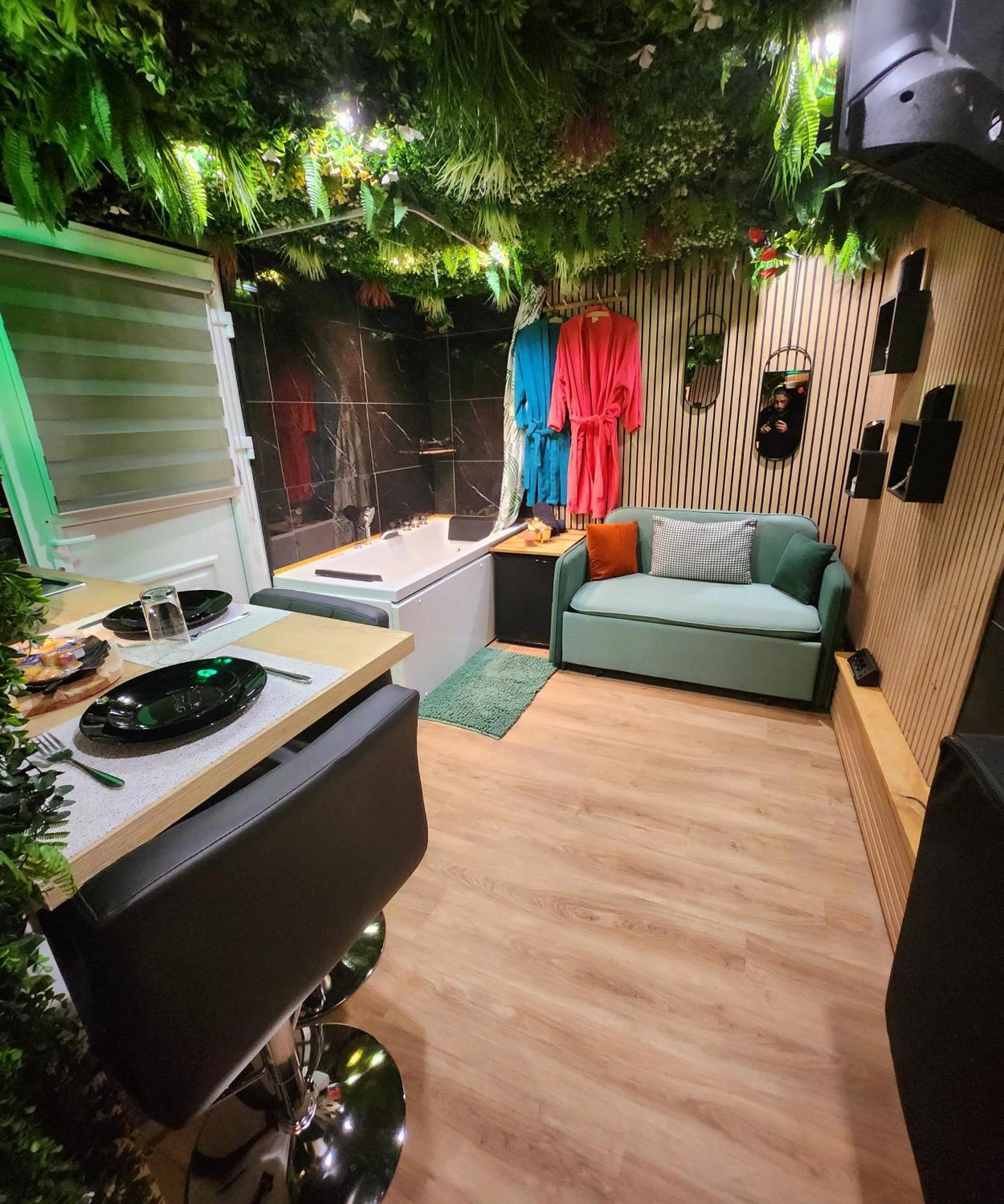Jungle House Avec Jacuzzi A 10 Min De Disneyland -Taille Chambre- Conde-Sainte-Libiaire Ngoại thất bức ảnh